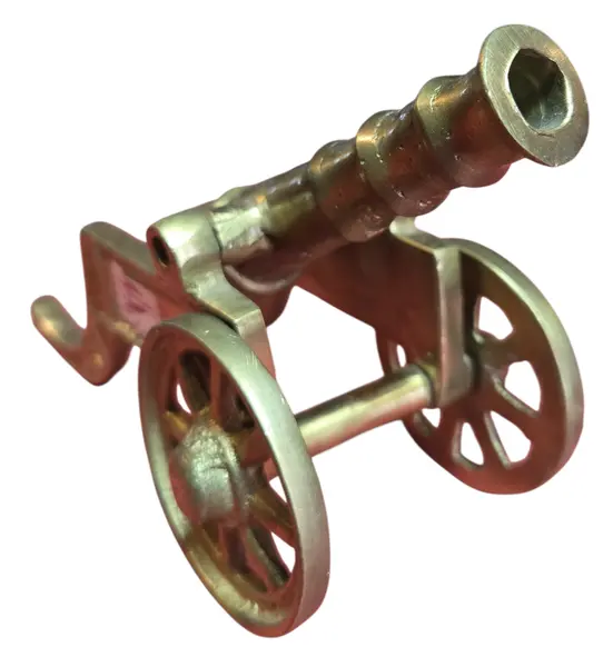 Foto de um(a) Miniatura de Canhão em Bronze Maciço, da categoria de Outros colecionáveis. Peça decorativa de canhão antigo, confeccionada inteiramente em bronze. Uma peça que une robustez e detalhamento, ideal para... Mostrado de uma perspectiva diferente. Vendido no marketplace Trésors.