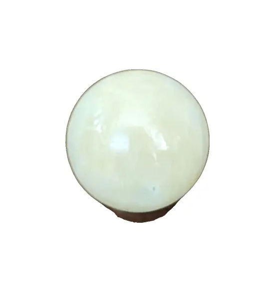 Foto de um(a) Esfera Moon Mármore anos 90, da categoria de Outros objetos decorativos. Esfera em mármore com suporte em madeira, década de 1990 Diâmetro: 5,5 cm Peso: 244 g. Vendido no marketplace Trésors.