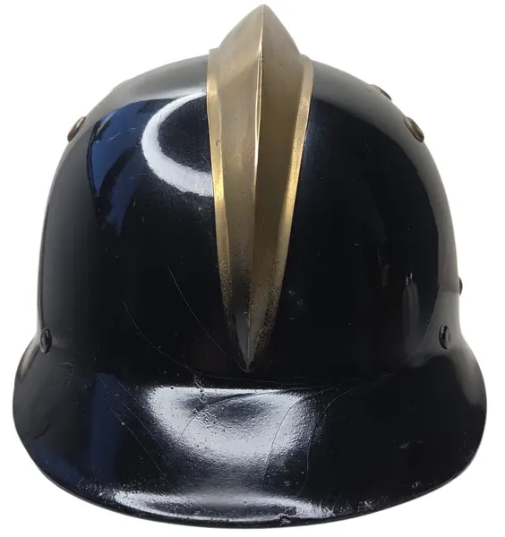 Foto de um(a) Antigo Capacete De Bombeiro Anos 60, da categoria de Outros colecionáveis. Uma verdadeira viagem no tempo! Peça histórica da década de 1960.Vendo capacete de bombeiro original dos anos 60. Uma peça... Mostrado de uma perspectiva diferente. Vendido no marketplace Trésors.