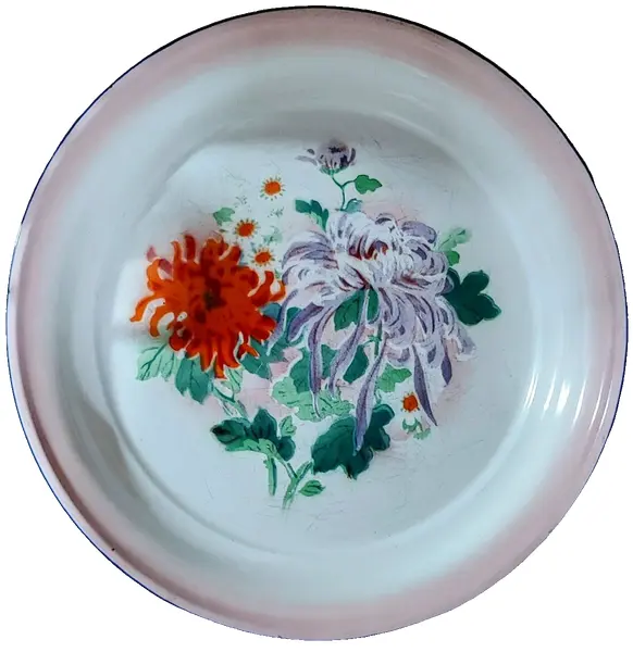 Foto de um(a) Bandeja Esmaltada Bumper Harvest, Década de 1980, da categoria de Bandejas. Bandeja esmaltada, borda rosada e estampa floral. Marca: bumper harvest - made in china, década de 1980. Diâmetro: 45 cm /... Vendido no marketplace Trésors.