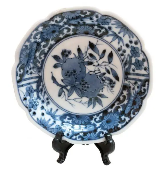Foto de um(a) Pratos japoneses - 3 unidades, da categoria de Pratos Decorativos. Lote com 3 peças em porcelana japonesa todas pintadas á mão na tonalidade azul. Mede maior 12D, média 9D e menor 8cm de... Mostrado de uma perspectiva diferente. Vendido no marketplace Trésors.