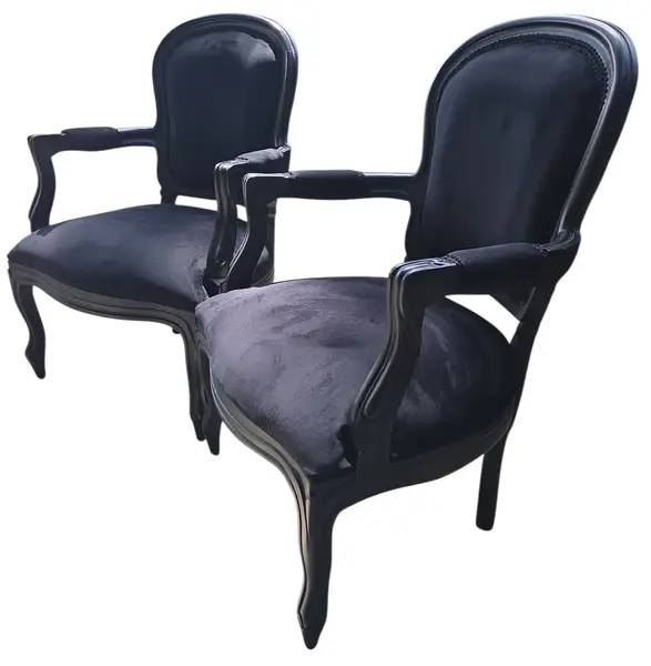 Foto de um(a) Par de Poltronas Luís XV, da categoria de Poltronas. Lindo par de poltronas clássicas em estilo Luis XV, com estrutura em madeira trabalhada e entalhes manuais. Peças autênticas... Mostrado de uma perspectiva diferente. Vendido no marketplace Trésors.