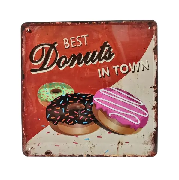 Foto de um(a) Placa Vintage Donuts, Década de 2000, da categoria de Placas. Impressão vintage sobre placa metálica e desgastada, década de 2000 característico das propagandas de lanchonete americana... Vendido no marketplace Trésors.