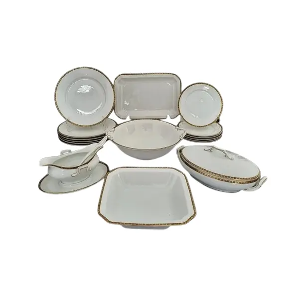 Foto de um(a) Jogo De Mesa Porcelana Rosenthal C/ 17 Peças. Branca E Azul Lisa, da categoria de Jogos de pratos. Jogo de Mesa Rosenthal - Porcelana Alemã - 17 Peças Adicione sofisticação à sua mesa com este belíssimo Jogo de Mesa em... Vendido no marketplace Trésors.