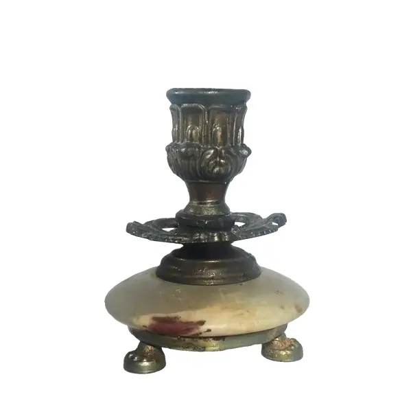 Foto de um(a) Antigo castiçal baixo em alabastro e bronze, da categoria de Castiçais. Muito Antigo Castiçal Baixo Em bronze e Alabastro Polido. Não apresenta marca de fabricante porém provavelmente europeu de... Vendido no marketplace Trésors.