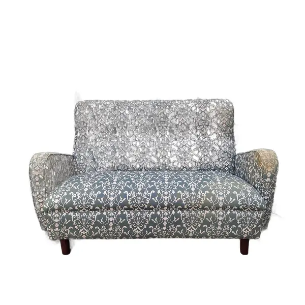 Foto de um(a) Sofá namoradeira italiana art deco estampada - 2 lugares, da categoria de Sofás. Namoradeira Italiana anos 50 - suas linhas surgem das inspirações do Design Automobilistico art decoDesgaste do tempo no... Vendido no marketplace Trésors.