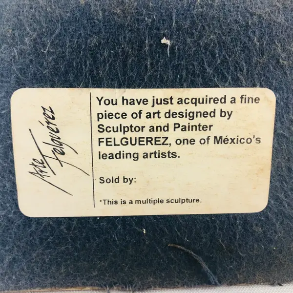 Foto de um(a) Escultura de menino em ferro, da categoria de Escultura. ESCULTURA DE MENINO EM FERRO (MADE IN MEXICO) ARTE FELGUÉREZ, BEM TRABALHADO NOS DETALHES. MEDE 18CM ALTURA X 11CM LARGURA... Mostrado de uma perspectiva diferente. Vendido no marketplace Trésors.