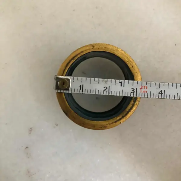 Foto de um(a) Antigo Par De Porta Guardanapos Em Cloisonné, da categoria de Anel para guardanapo. Antigo par de porta guardanapos em cloisonné feitos à mão.Mede aprox 3cm. Mostrado de uma perspectiva diferente. Vendido no marketplace Trésors.