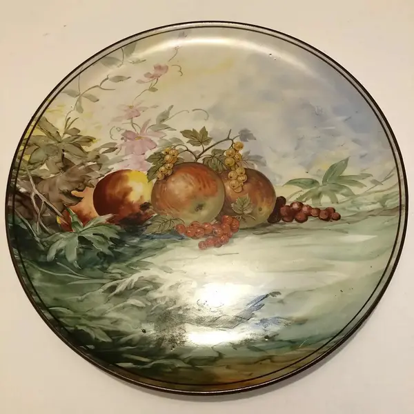 Foto de um(a) Antigo Prato De Parede Medalhão Porcelana Zappi Pintado Mão, da categoria de Pratos Decorativos. Zappi. Antigo e grande prato medalhão decorativo, em porcelana ricamente pintado à mão. Peça assinada no canto inferior... Mostrado de uma perspectiva diferente. Vendido no marketplace Trésors.