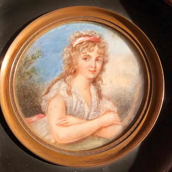 Foto de um(a) Antigo Quadrinho Miniature Portrait Camafeu Pintado À Mão, da categoria de Pinturas. Antigo quadrinho pintado à mão em folha de marfim.Moldura em madeira com bronze doré ao redor da pintura. Início do século... Mostrado de uma perspectiva diferente. Vendido no marketplace Trésors.
