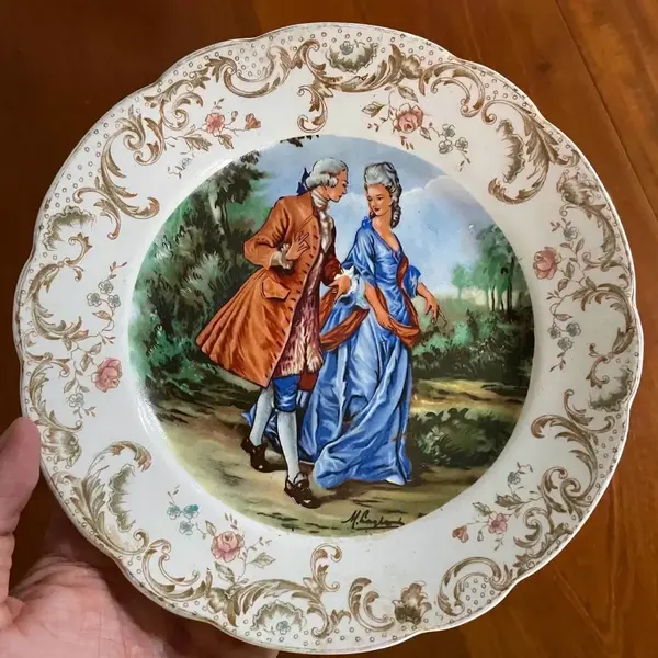 Foto de um(a) Antigos Pratos Decorativos Porcelana Inglesa John Maddock, da categoria de Pratos Decorativos. John Maddock & Sohns - Royal Vitreous. Antigo e lindo conjunto com quatro pratos decorativos em porcelana artística inglesa.... Mostrado de uma perspectiva diferente. Vendido no marketplace Trésors.