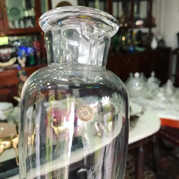 Foto de um(a) Antiga Rara Garrafa Coqueteleira Cristal Val Saint Lambert, da categoria de Garrafas. Val Saint Lambert. Linda garrafa, coqueteleira Art Deco, em cristal translúcido e com incrível brilho natural, da famosa... Mostrado de uma perspectiva diferente. Vendido no marketplace Trésors.