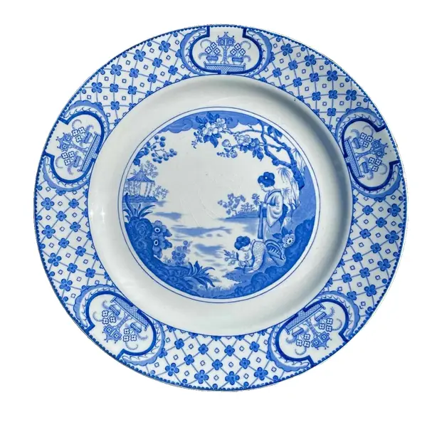 Foto de um(a) Antigo Prato Porcelana Inglesa Azul E Branco Adams Tunstall, da categoria de Pratos Decorativos. Adams Tunstall - England. Modelo Tokio. Antigo prato em porcelana artística inglesa, belíssima decoração oriental com... Vendido no marketplace Trésors.