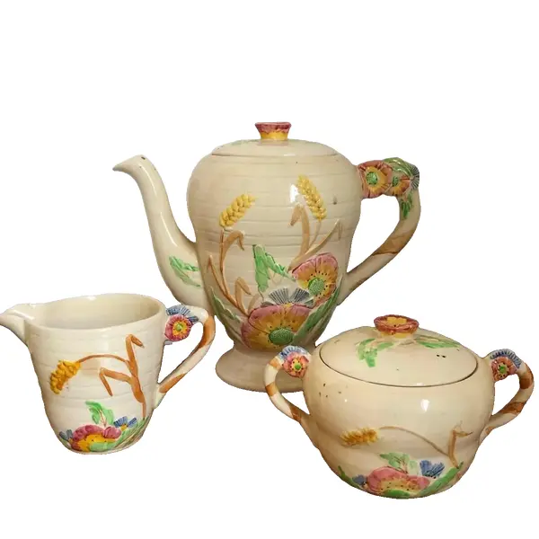 Foto de um(a) Antigo Conjunto Café Chá Porcelana Inglesa Brentleigh Ware, da categoria de Conjuntos de café e chá. Antigo e muito decorativo jogo de café ou chá Art Deco em porcelana Inglesa Brentleigh Ware Staffordshire. O nome dessa... Vendido no marketplace Trésors.