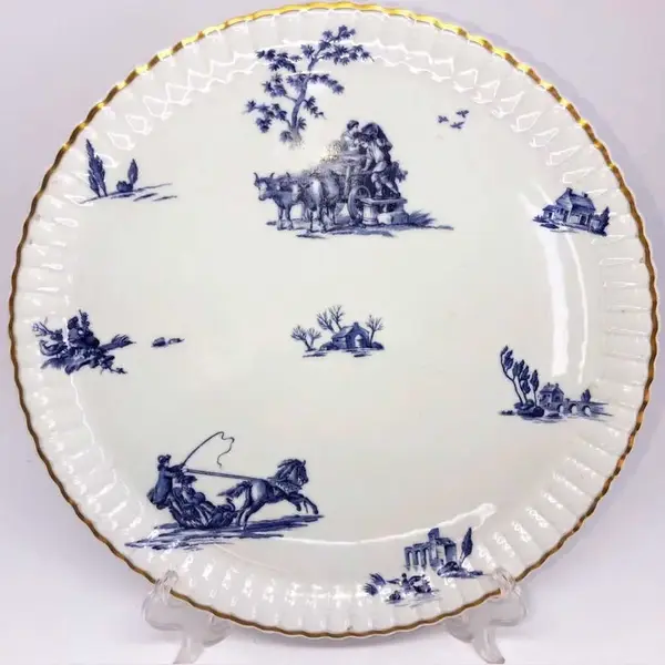 Foto de um(a) Antigo Prato Medalhão Bandeja Porcelana Limoges L.Bernardaud, da categoria de Pratos Decorativos. L. Bernardaud & Cia - Limoges. Antigo e grande prato medalhão, que também pode ser usado como bandeja, em porcelana... Mostrado de uma perspectiva diferente. Vendido no marketplace Trésors.