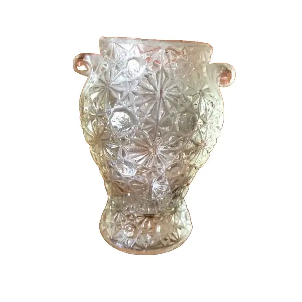 Foto de um(a) Antigo E Pequeno Vaso De Coleção Vidro Francês Art Deco, da categoria de Vasos. Antigo e pequenino vasinho de coleção em vidro Francês Art Deco. Década de 1950. Altura 6cm. Vendido no marketplace Trésors.