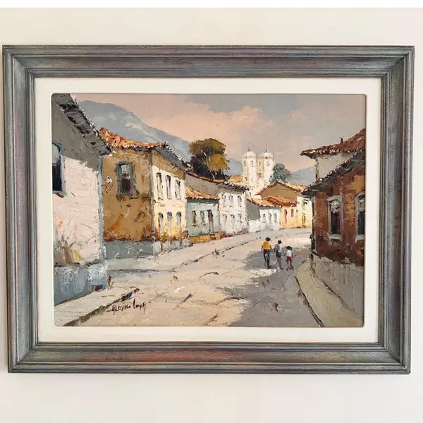 Foto de um(a) Álvaro Lima, Igreja com Casario, datada de 2001, óleo sobre tela medindo, 60 x 80 cm (obra) e 82 x 102 cm (com moldura), assinado á mão pelo artista., da categoria de Pinturas. O artista plástico brasileiro Álvaro Lima (pseudônimo de Álvaro dos Santos Lima Filho) é um renomado pintor impressionista... Mostrado de uma perspectiva diferente. Vendido no marketplace Trésors.