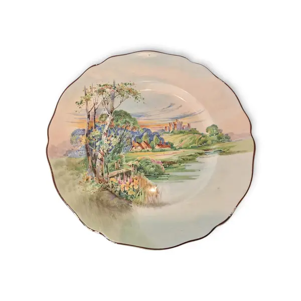 Foto de um(a) Par de prato decorativos Royal Doulton Art Deco Inglês, da categoria de Pratos Decorativos. Importantes exemplares do art deco inglês: par de pratos em porcelana marca Royal Doulton. Minuciosa marca da fábrica na... Mostrado de uma perspectiva diferente. Vendido no marketplace Trésors.
