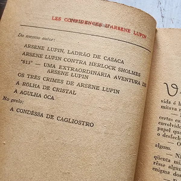 Foto de um(a) As Confidências de Arsène Lupin – Maurice Leblanc – Editora Vecchi 1950 – Romance Policial Antigo – Coleção Os Mais Célebres, da categoria de Livros. Mostrado de uma perspectiva diferente. Vendido no marketplace Trésors.