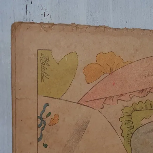 Foto de um(a) RARIDADE REVISTA ANTIGA ANOS 50 BIBLIOTECA DE ARTE DE BORDAR NUMERO 2 LENÇÓIS ARTÍSTICOS, da categoria de Livros. altura: 30 cm largura: 40 cm está amarelado, com marcas do tempo lateral costurada á mão e peça estava dobrada, conforme... Mostrado de uma perspectiva diferente. Vendido no marketplace Trésors.