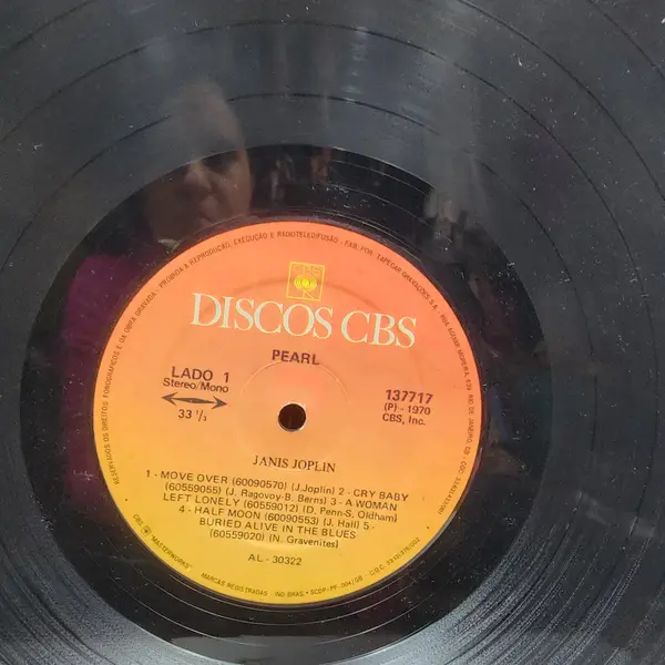 Foto de um(a) LP Janis Joplin Pearl Vinil CBS 1970 Disco Usado Sem Encarte, da categoria de LPs ou Discos de Vinil. Pearl é o último álbum de estúdio de Janis Joplin e um dos discos mais importantes da história do rock e do blues. Lançado... Mostrado de uma perspectiva diferente. Vendido no marketplace Trésors.