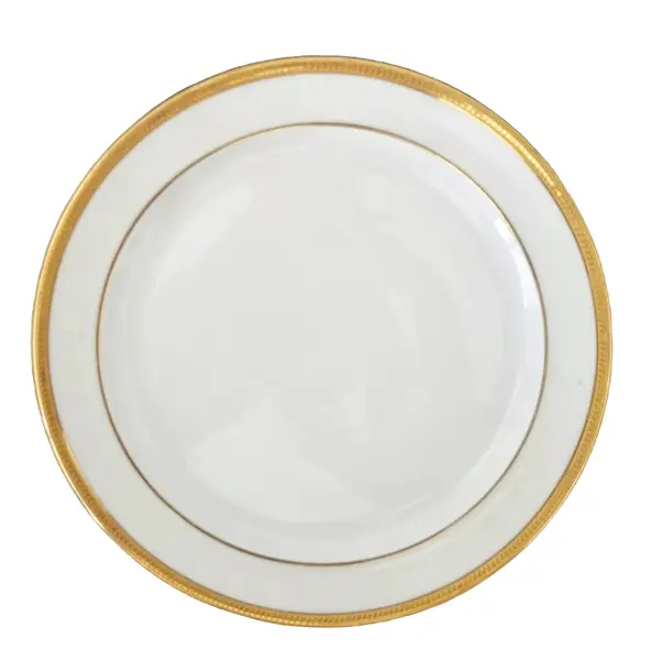 Foto de um(a) Prato raso em porcelana Limoges, da categoria de Pratos. Prato raso para salada em porcelana Limoges branca filetada a ouro. Limoges Unic 12 Rue de Paradis PARIS. França século XX.... Vendido no marketplace Trésors.