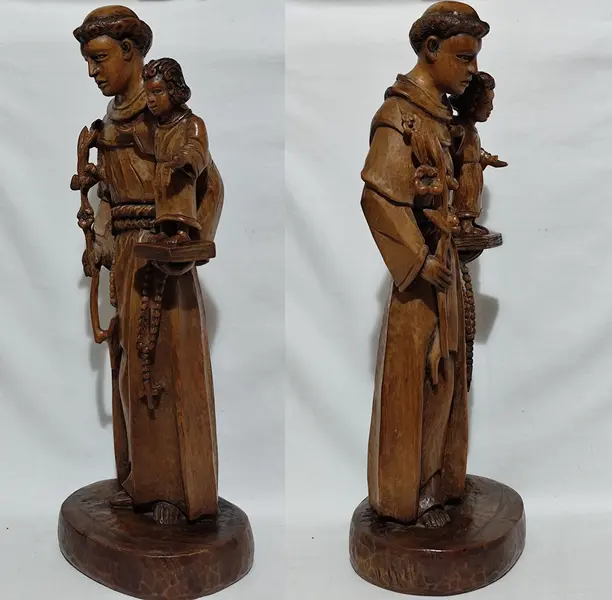 Foto de um(a) Escultura de Santo Antônio, esculpida em bloco único de madeira por MESTRE BIGODE (1932-2015), da categoria de Escultura. Escultura de Santo Antônio, esculpida em bloco único de madeira por MESTRE BIGODE (1932-2015), Assinada na base, Ubatuba -... Mostrado de uma perspectiva diferente. Vendido no marketplace Trésors.