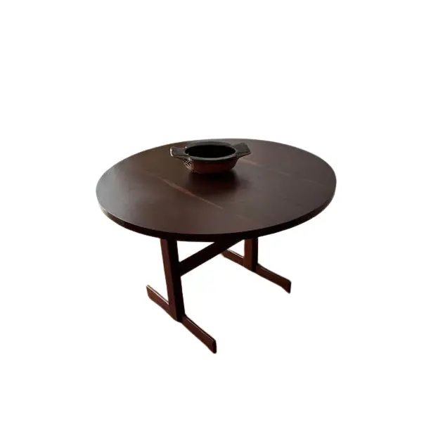 Foto de um(a) Mesa de jantar década de 1960, da categoria de Mesas de Jantar. Mesa em madeira nobre com 120 cm de diâmetro. 156cm aberta. Vendido no marketplace Trésors.