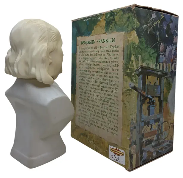 Foto de um(a) Perfume Avon Benjamin Franklin Vintage, da categoria de Outros colecionáveis. Perfume Avon Benjamin Franklin Vintage. Mostrado de uma perspectiva diferente. Vendido no marketplace Trésors.
