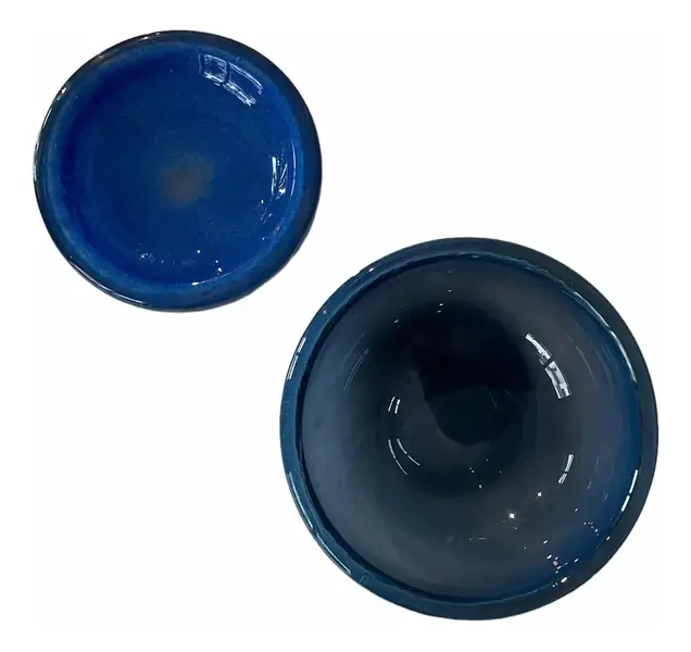 Foto de um(a) Antigo Par De Bowl Decorativo Em Murano Italiano Assinado, da categoria de Travessas e tigelas. Par de bowls decorativos em legítimo murano italiano. Peças feitas à mão, versáteis e decorativos. Assinado. Período Art... Vendido no marketplace Trésors.