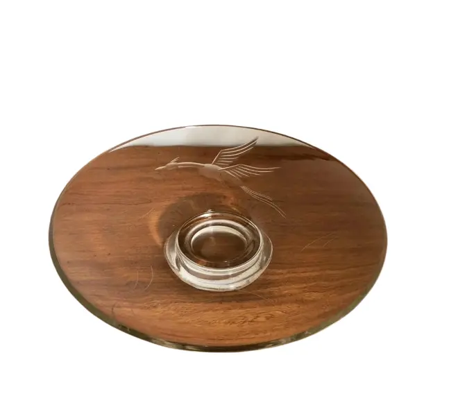 Foto de um(a) Antigo Prato Centro De Mesa Art Deco Cristal Sueco Orrefors, da categoria de Centro de mesa. Antigo e excepcional centro de mesa artístico em finíssimo cristal Suíço. Manufatura Orrefors. Lapidação manual com figura... Vendido no marketplace Trésors.
