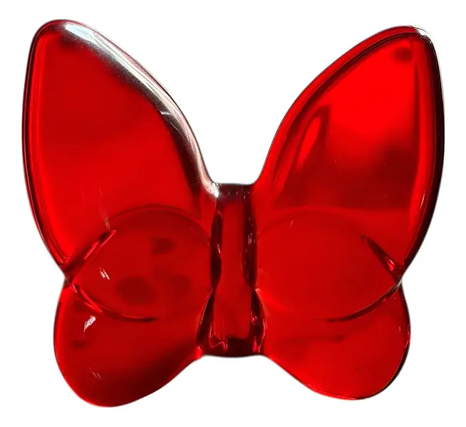 Foto de um(a) Antiga Pequena Escultura Borboleta Cristal Francês Vermelho, da categoria de Escultura. ~ Made in France ~ Antiga escultura de borboleta em cristal francês vermelho rubi. Linda peça para decorar e colecionar.... Vendido no marketplace Trésors.