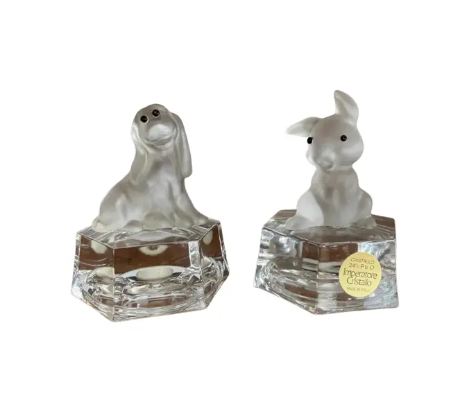 Foto de um(a) Antigo Par De Pequenas Esculturas Animais Cristal Italiano, da categoria de Escultura. Peças feitas à mão. Medem aproximadamente 7 x 5cm cada. Vendido no marketplace Trésors.