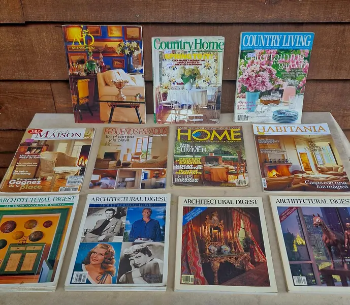 Foto de um(a) Coleção de revistas para alta decoração e arquitetura de alto padrão, da categoria de Revistas. Coleção de revistas com tema de casas de campo, estilo rústico e mediterrâneo, com ideias e belíssimas inspirações em... Mostrado de uma perspectiva diferente. Vendido no marketplace Trésors.