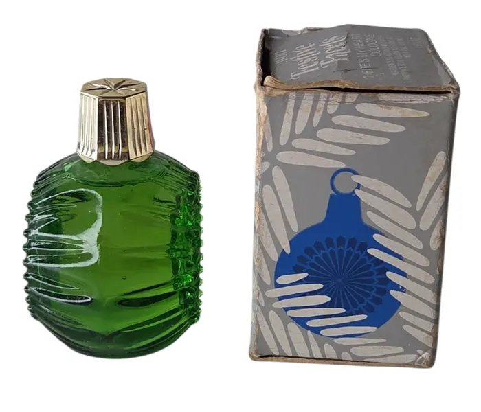 Foto de um(a) Perfume Avon Festive Facets Vintage, da categoria de Outros colecionáveis. Perfume Avon Festive Facets Colecionável. Mostrado de uma perspectiva diferente. Vendido no marketplace Trésors.