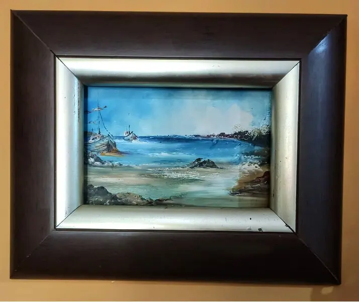 Foto de um(a) Quadro Blue Sea Anos 90, da categoria de Pinturas. Quadro marina em acrílico sobre eucatex com moldura em madeira e prata, comprado em porto alegre no final dos anos 1990... Mostrado de uma perspectiva diferente. Vendido no marketplace Trésors.