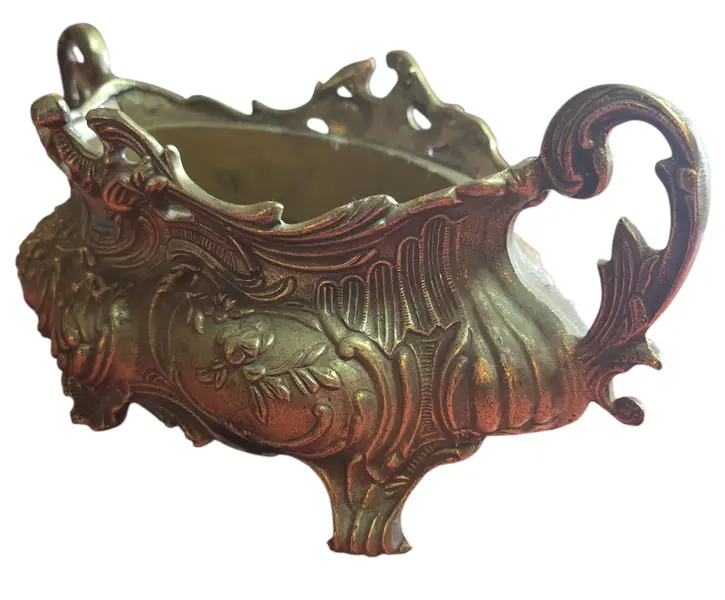 Foto de um(a) Centro de Mesa em Bronze Maciço, da categoria de Centro de mesa. Eleve o nível da sua decoração com este imponente centro de mesa em bronze maciço. Com acabamento refinado e peso... Vendido no marketplace Trésors.