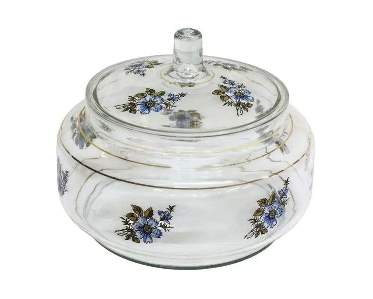 Foto de um(a) Bomboniere em vidro ao gosto dos anos 60, da categoria de Garrafas, potes e jarros. Delicada bomboniere em vidro translúcido com decoração floral na tonalidade azul e filetes dourados. Ao gosto dos anos 60.... Mostrado de uma perspectiva diferente. Vendido no marketplace Trésors.