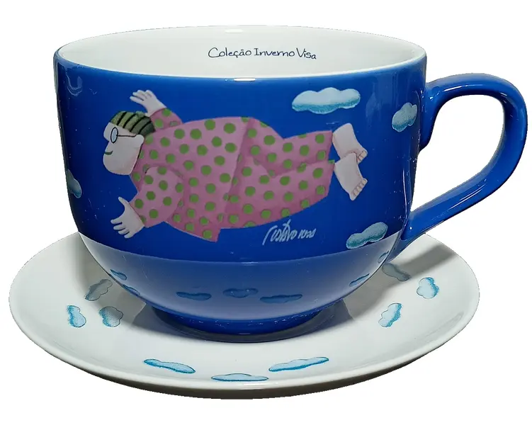 Foto de um(a) GUSTAVO ROSA, Sonhador, Coleção Inverno Visa, da categoria de Canecas. GUSTAVO ROSA, Sonhador, Coleção Inverno Visa, Xícara e pires de porcelana, xícara com 10cm de diâmetro e 8cm de altura,... Vendido no marketplace Trésors.