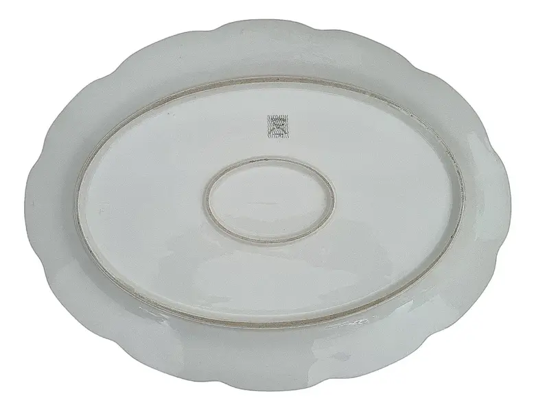 Foto de um(a) Antiga travessa porcelana Limoges Haviland, da categoria de Travessas e tigelas. Grande travessa oval em porcelana de Limoges Haviland. A história da porcelana de Limoges está intrinsecamente ligada à... Mostrado de uma perspectiva diferente. Vendido no marketplace Trésors.