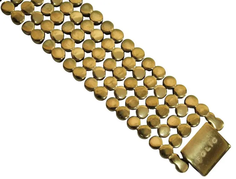 Foto de um(a) Relógio Folic, da categoria de Relógios. RELÓGIO de pulso feminino, marca FOLIC, movimento quartz, apresenta mostrador branco com algarismos arábicos, caixa e... Mostrado de uma perspectiva diferente. Vendido no marketplace Trésors.