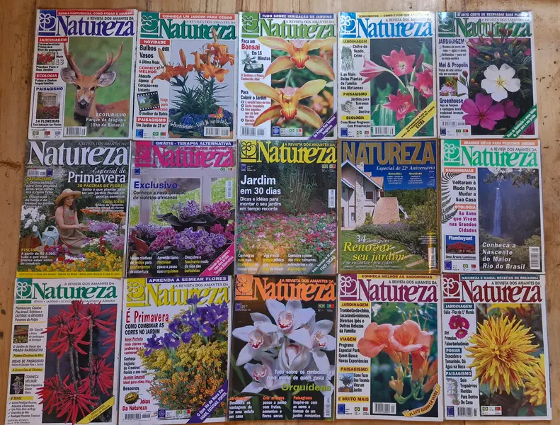 Foto de um(a) 15 Raras edições da revista natureza com amplo conteúdo, da categoria de Revistas. 15 Revistas Natureza, a melhor revista brasileira de jardinagem e paisagismo, contendo informações preciosas para jardim!. Mostrado de uma perspectiva diferente. Vendido no marketplace Trésors.