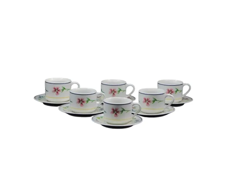 Foto de um(a) Xícaras de café com decoração de flores - Porcelana Santini Italy, da categoria de Xícaras. Lindo conjunto de xícaras para café em porcelana com decoração de flores em policromia. No verso SANTINI ITALY STYLE. Pouco... Vendido no marketplace Trésors.
