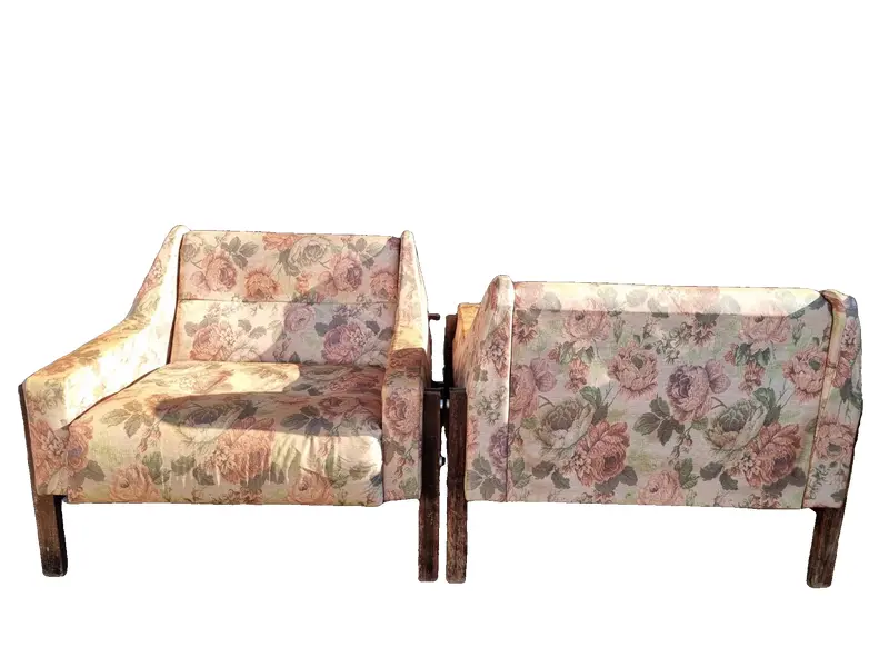 Foto de um(a) Par de poltronas Lafer MP-49, da categoria de Poltronas. Par de poltronas de Percival Lafer MP49, estrutura em madeira nobre, provavelmente jacarandá da Bahia e estofado de época,... Vendido no marketplace Trésors.