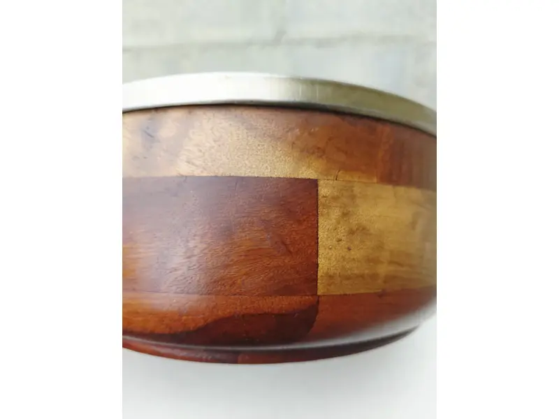 Foto de um(a) Centro de mesa Tropic Art Bowls Modernista Antigo Taqueado, da categoria de Centro de mesa. Centro de Mesa Antigo Tropic Art Anos 1960 Bowls Modernista Taqueado em madeira de lei Selado no verso da peça Design... Mostrado de uma perspectiva diferente. Vendido no marketplace Trésors.