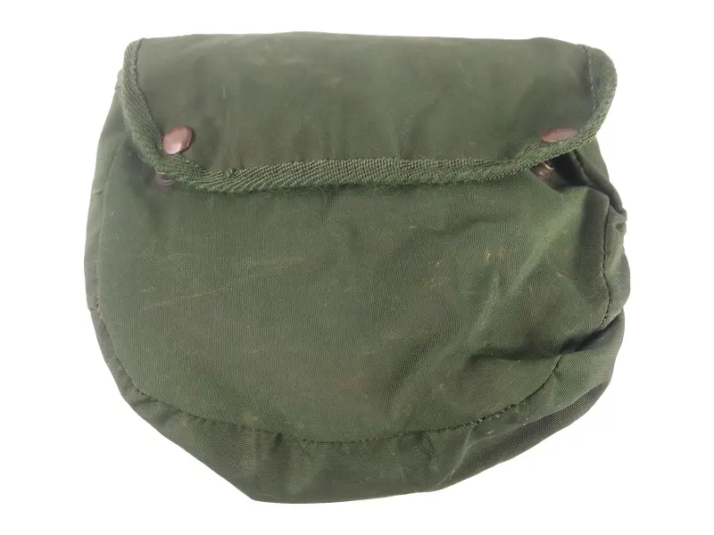 Foto de um(a) Militaria - Porta Marmita de Campanha Militar - Exército Brasileiro, da categoria de Outras militarias. Militaria - Porta Marmita de Campanha Militar - Exército Brasileiro Feito de Nylon Marcação: CCS (Companhia de Comando e... Vendido no marketplace Trésors.