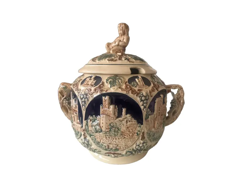 Foto de um(a) Vaso de porcelana Alemã, da categoria de Vasos. Vaso de porcelana Alemã – antigo, década de 1920/30 Elegante vaso em porcelana alemã, marcado na base com a inscrição “Made... Vendido no marketplace Trésors.