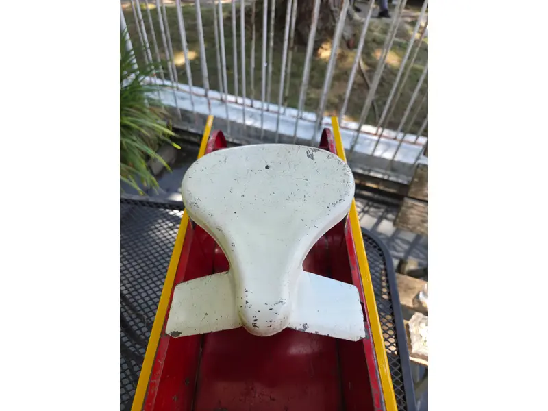 Foto de um(a) Caminhão Bombeiro Marx Toys, da categoria de Carros e caminhões de brinquedo. Caminhão de Bombeiros americano da renomada fabricante Marx Toys, produzido entre as décadas de 1940 e 1950. Peça rara,... Mostrado de uma perspectiva diferente. Vendido no marketplace Trésors.