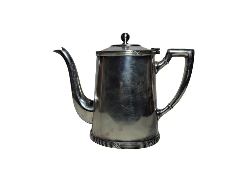 Foto de um(a) Bule Wolff, da categoria de Bules. Bule para chá ou café da tradicional marca Wolff. Em prata 90. Peça clássica, presente nas melhores mesas brasileiras. Vendido no marketplace Trésors.