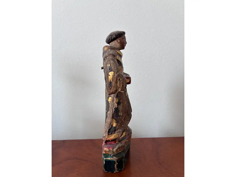 Foto de um(a) Santo Antonio, da categoria de Objetos religiosos e espirituais. Santo Antonio, século XVIII, 19 cm,. Mostrado de uma perspectiva diferente. Vendido no marketplace Trésors.